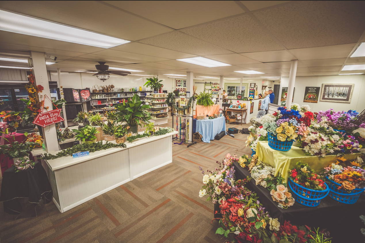 Floral Expressions By Darlene Image