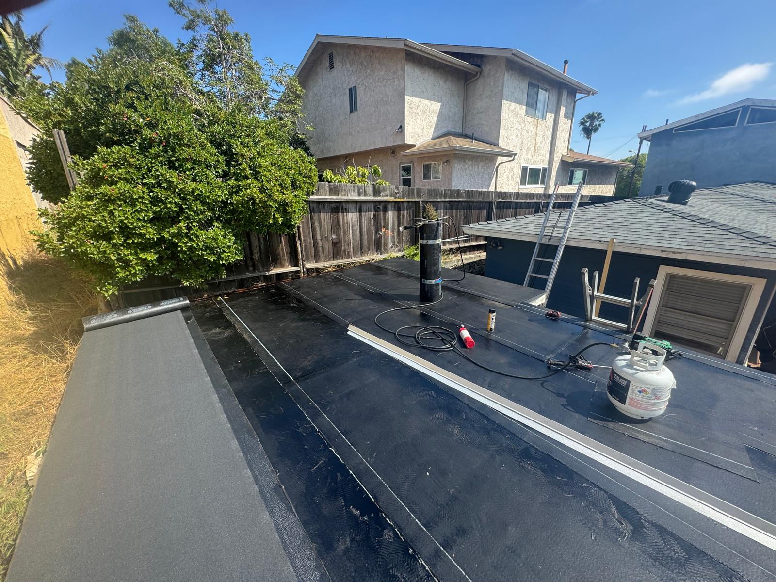 AMRE Roofing INC Image