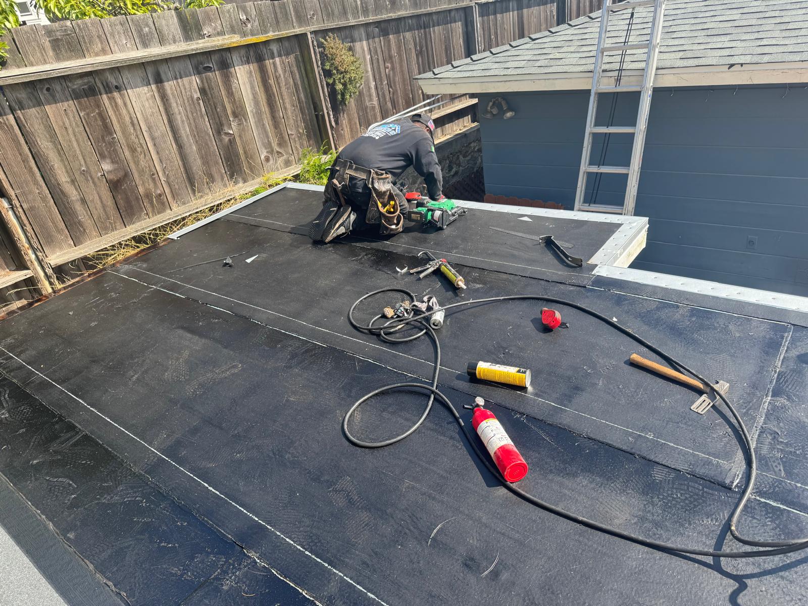 AMRE Roofing INC Image