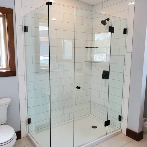 Top Notch Custom Glass Image
