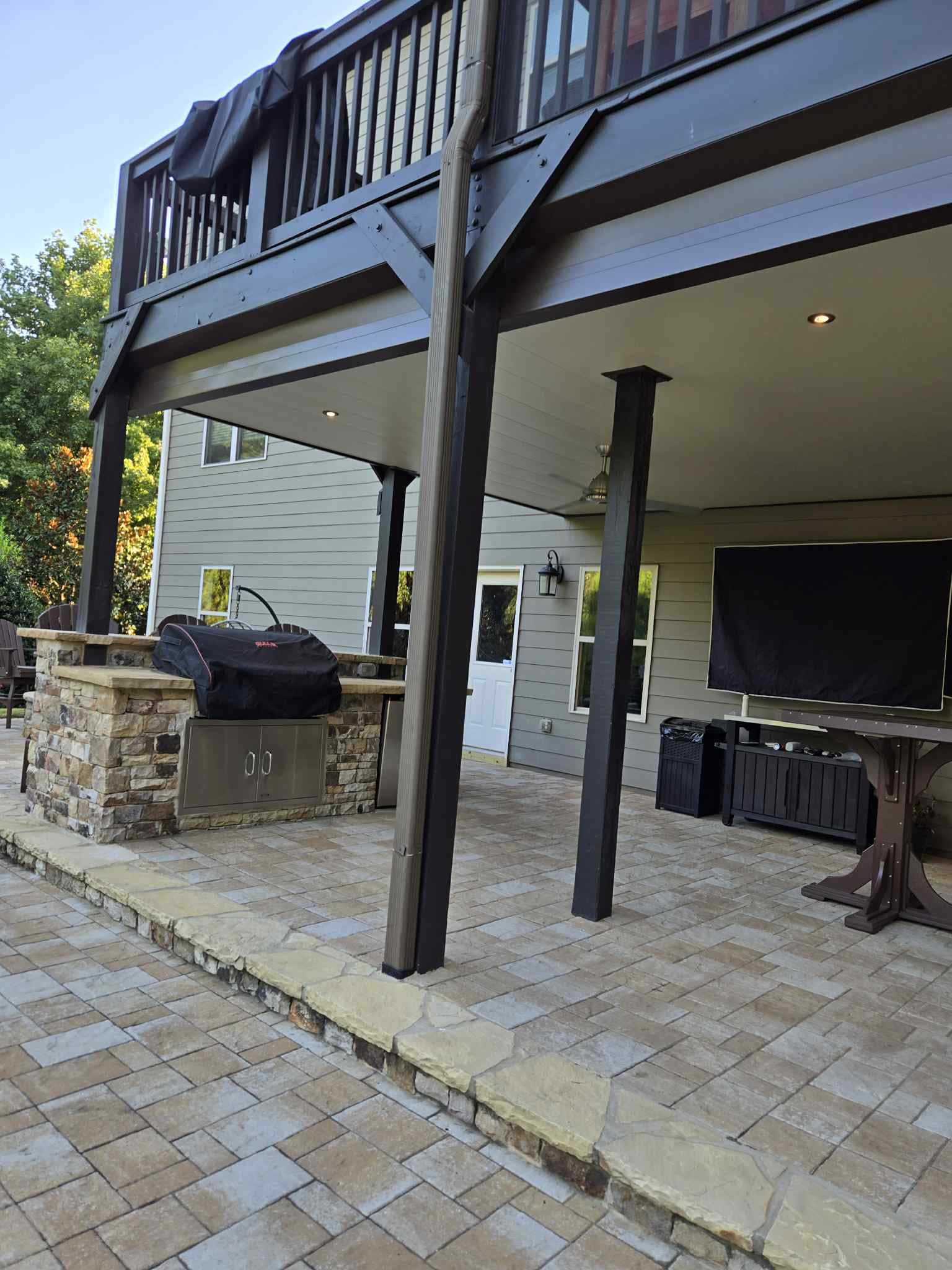 Jaguar Gutters LLC Image