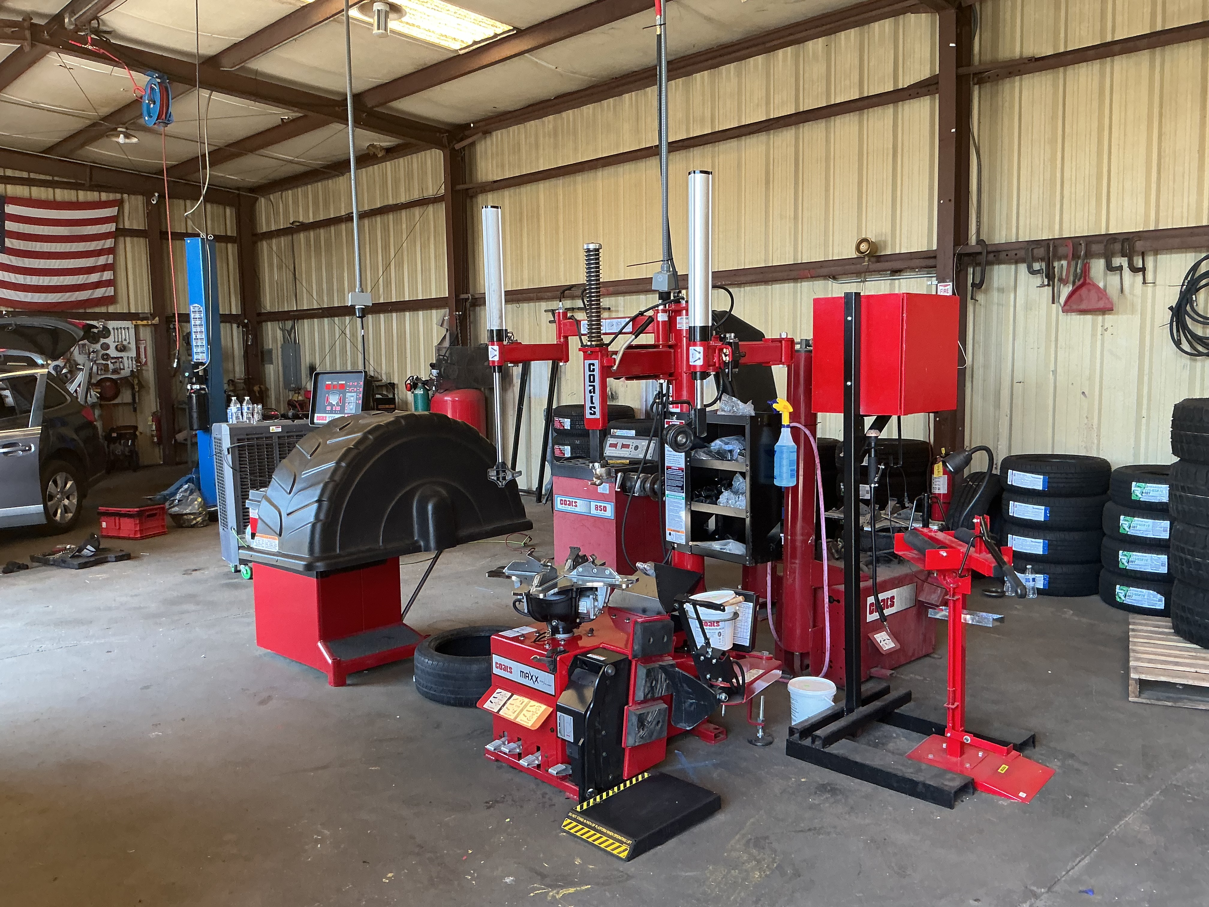 Turlock Rolling Tire Deals Image