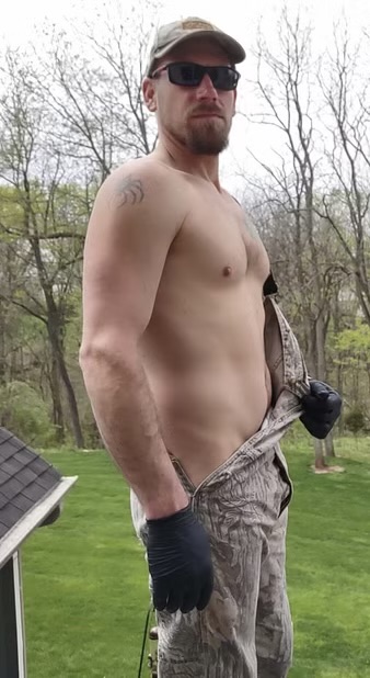 The naked handyman Logo