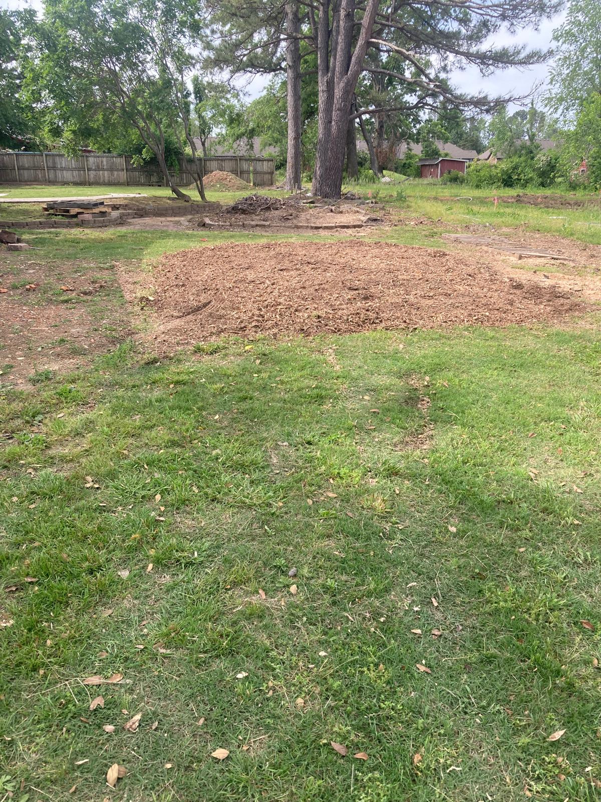 Estrada's Tree & Landscaping Services LLC Image