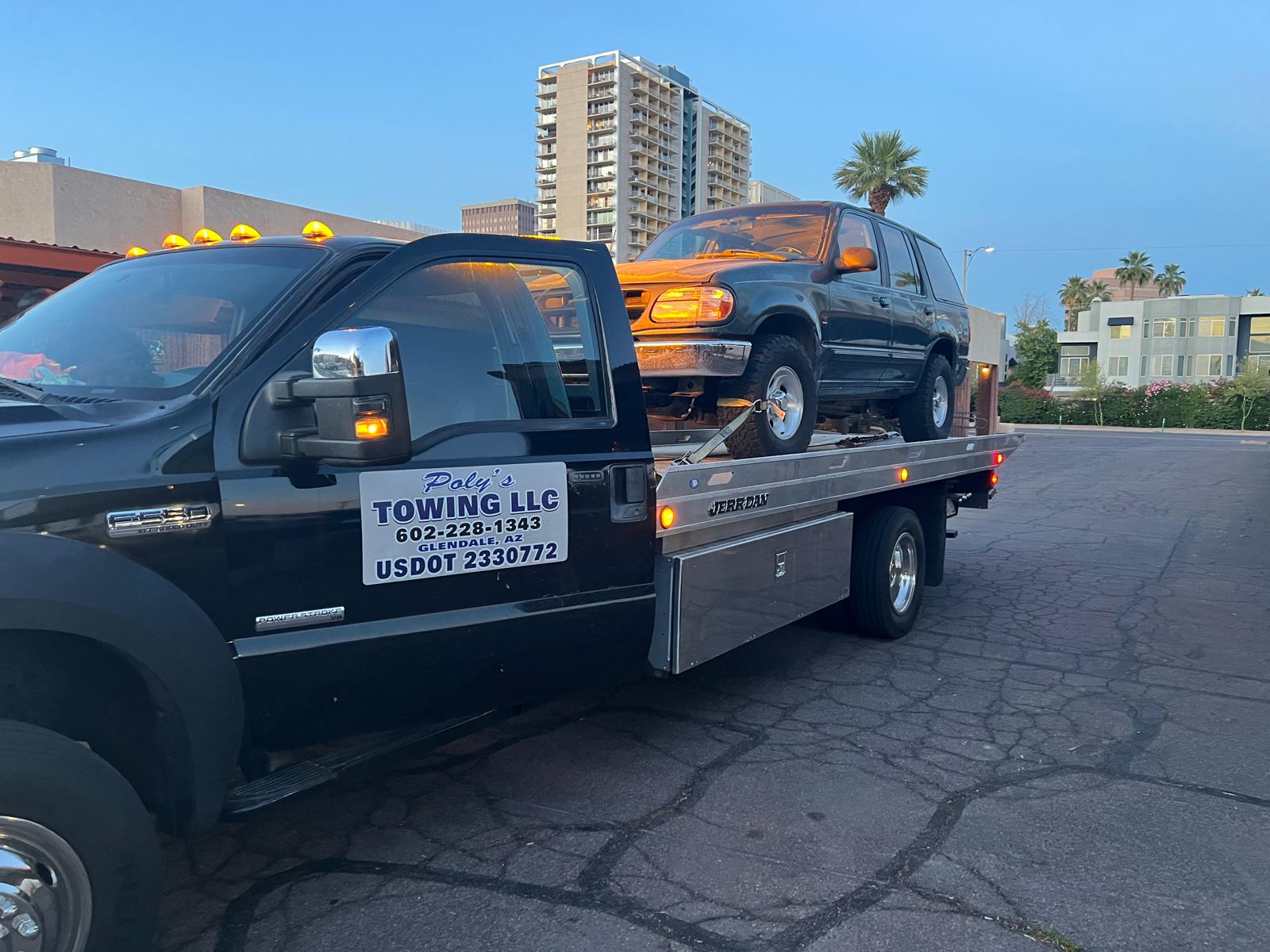 Poly's Towing LLC Image